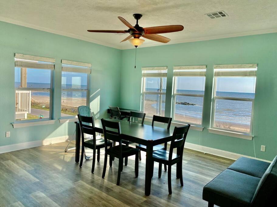 Oceanfront Home Near Hollybeach Cameron Exterior foto